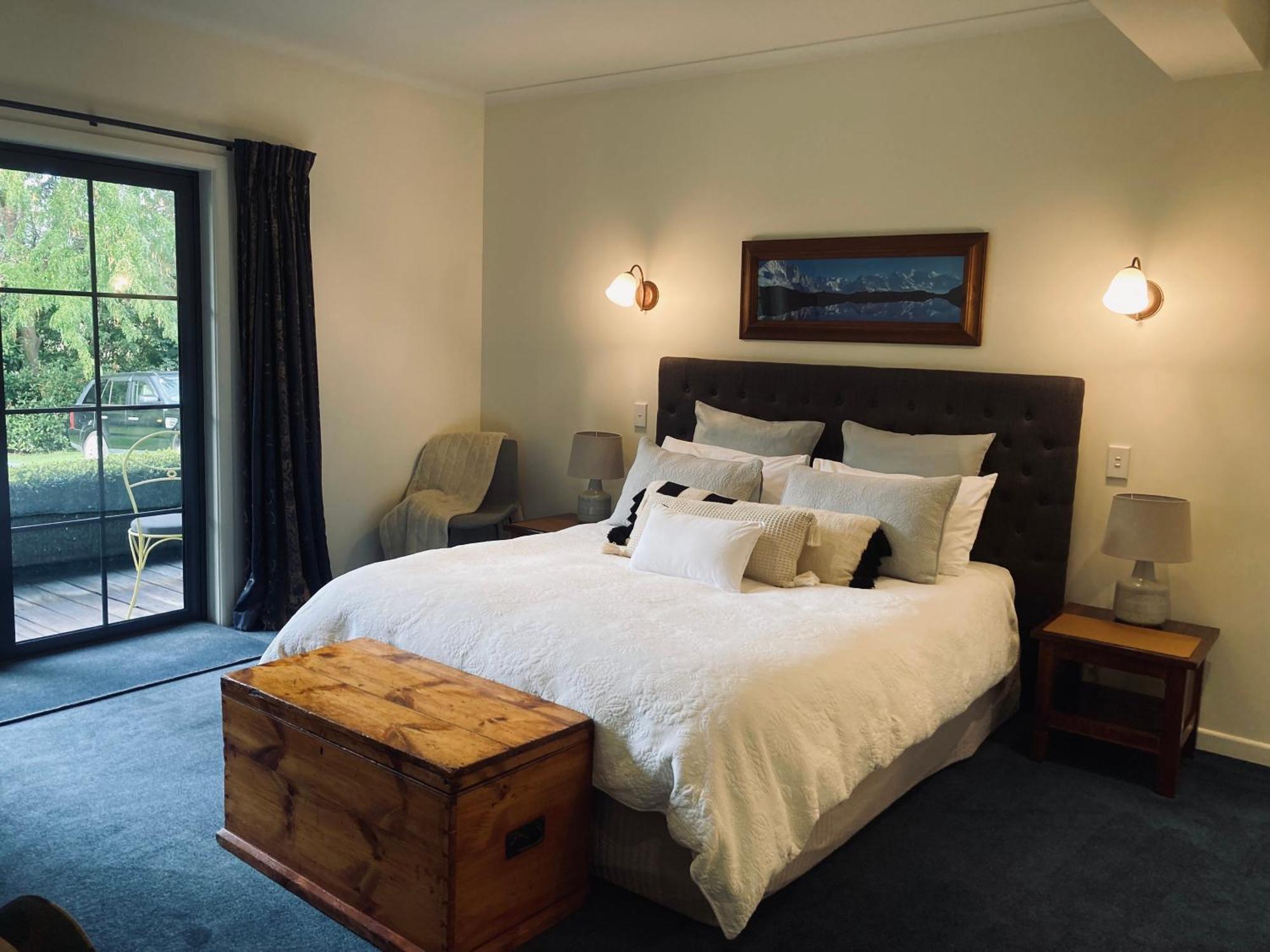 Lodge Moonlight Escape Queenstown